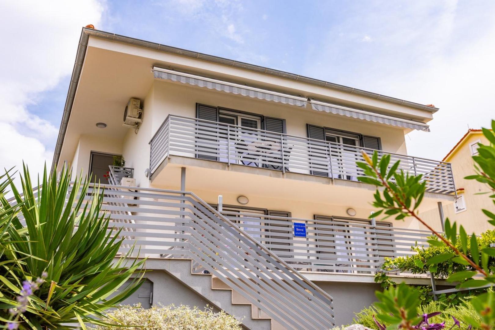 מאלינסקה Apartments Pivas מראה חיצוני תמונה