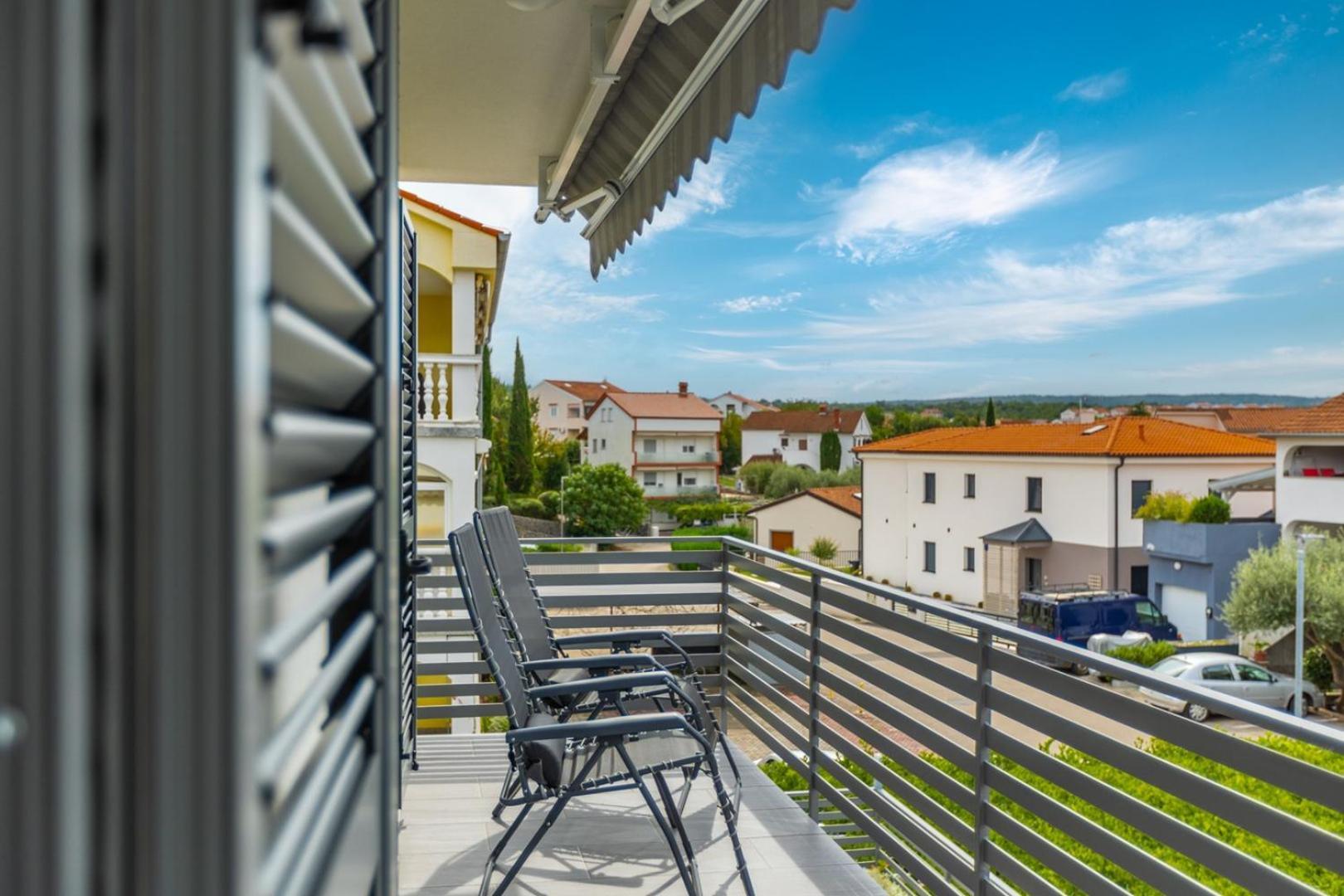 מאלינסקה Apartments Pivas מראה חיצוני תמונה